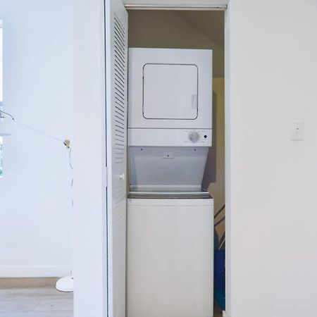 Amazing Town House 15 Min From The Beach Wfree Parking Villa Miami Kültér fotó