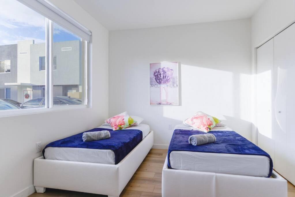 Amazing Town House 15 Min From The Beach Wfree Parking Villa Miami Kültér fotó